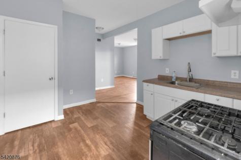 95 1ST Street Elizabeth NJ 07206