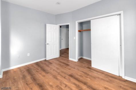 95 1ST Street Elizabeth NJ 07206