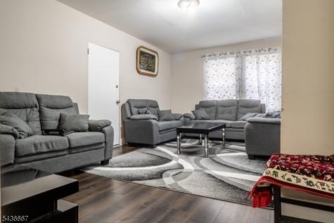 54 Bloomfield Avenue Paterson NJ 07503