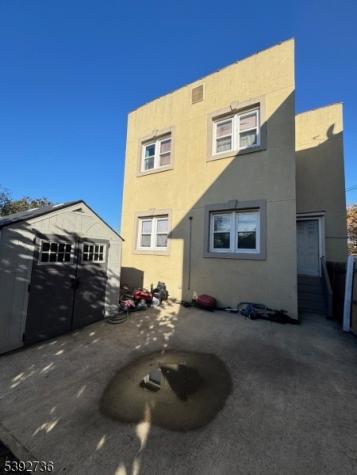 233 Malvern Street Newark NJ 07105