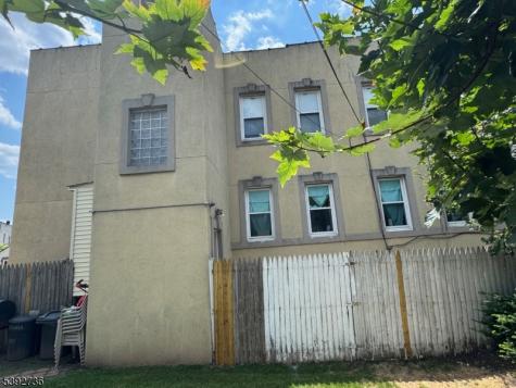 233 Malvern Street Newark NJ 07105
