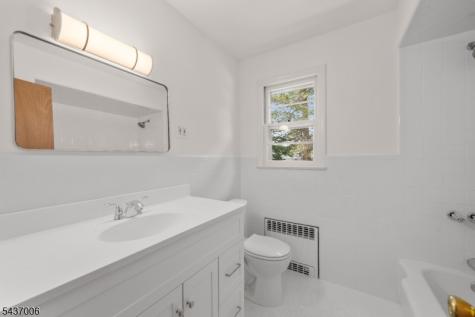 384 Delawanna Avenue Clifton NJ 07014