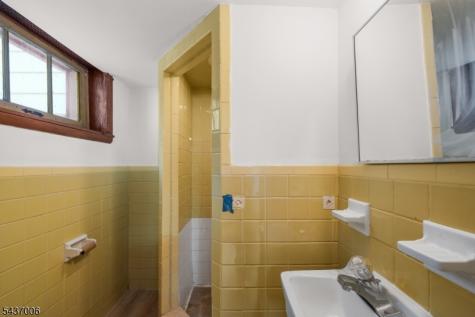 384 Delawanna Avenue Clifton NJ 07014