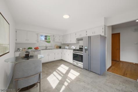 384 Delawanna Avenue Clifton NJ 07014