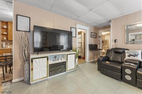 160 Burgess Place Passaic NJ 07055