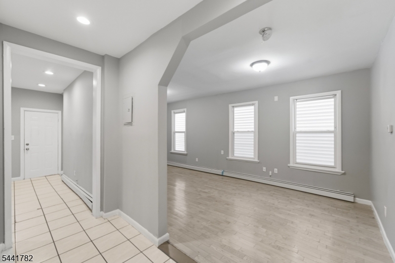 318 Grove Street Newark NJ 07103