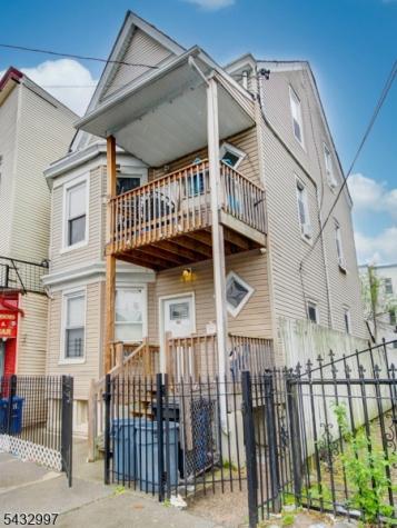 426 E 18th Street Paterson NJ 07524