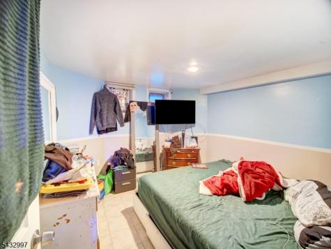 426 E 18th Street Paterson NJ 07524