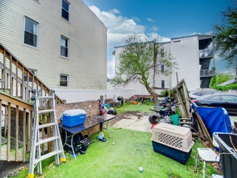 426 E 18th Street Paterson NJ 07524