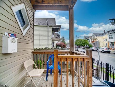 426 E 18th Street Paterson NJ 07524