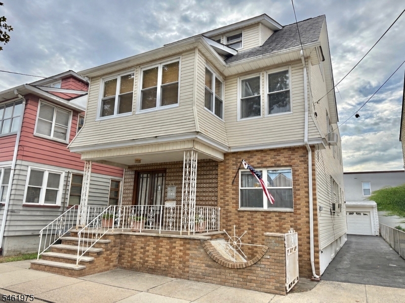53 Garrison Street Newark NJ 07105