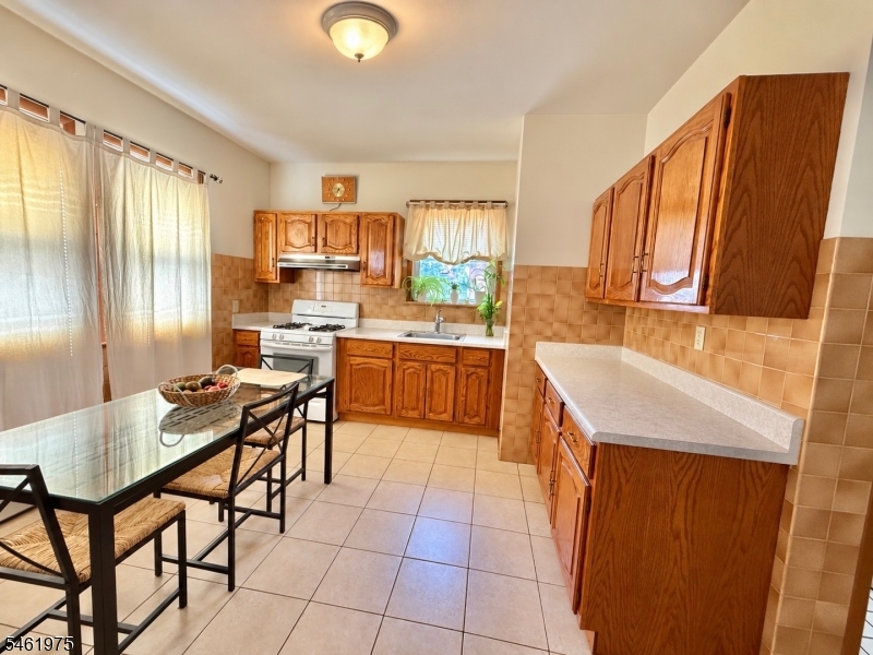 53 Garrison Street Newark NJ 07105
