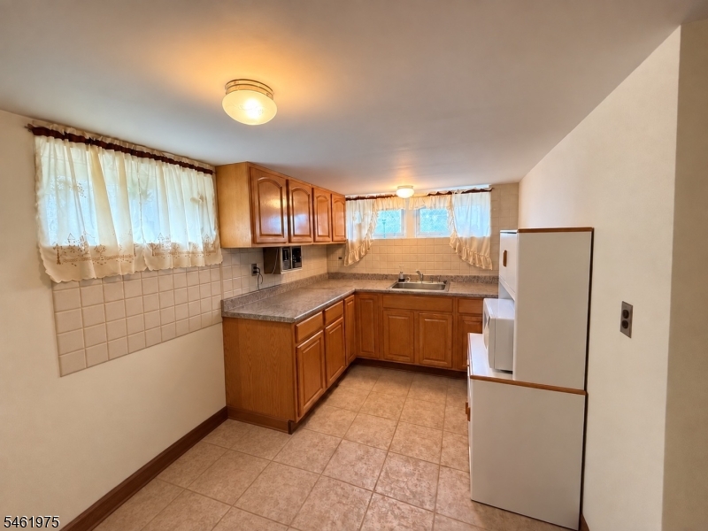 53 Garrison Street Newark NJ 07105