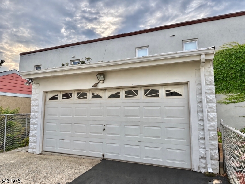 53 Garrison Street Newark NJ 07105