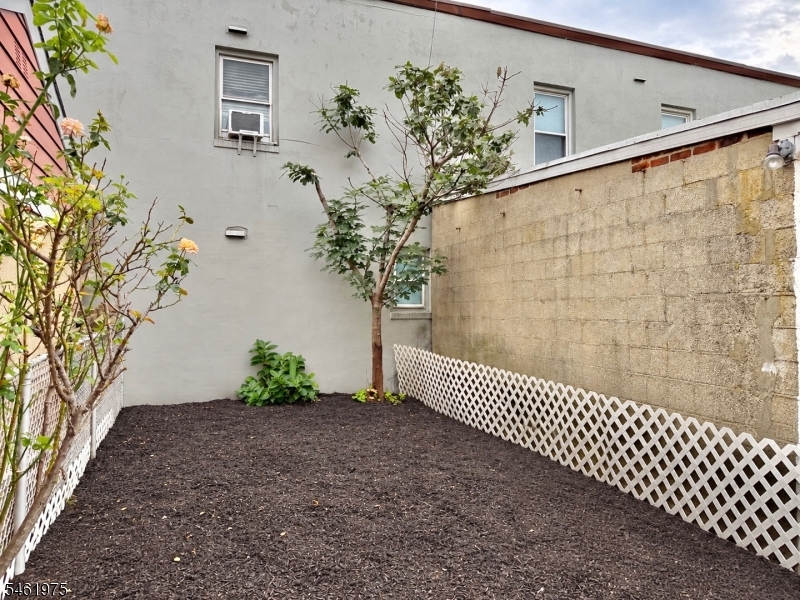53 Garrison Street Newark NJ 07105