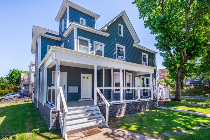 222 William Street East Orange NJ 07017