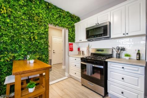 222 William Street East Orange NJ 07017