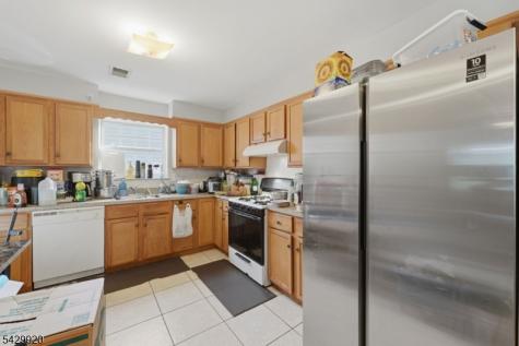 141 Schuyler Avenue Newark NJ 07112