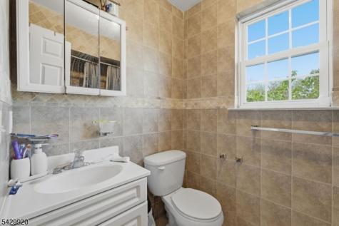 141 Schuyler Avenue Newark NJ 07112