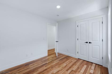 749 S 11th Street Newark NJ 07103