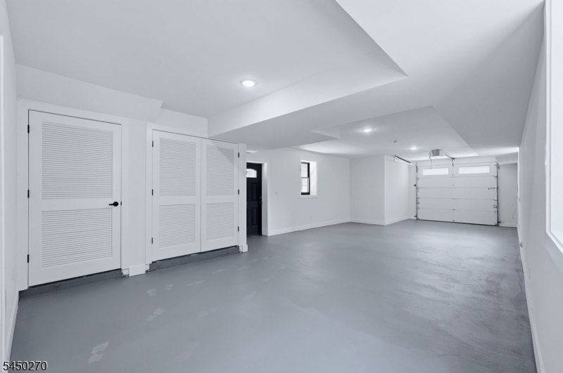 749 S 11th Street Newark NJ 07103