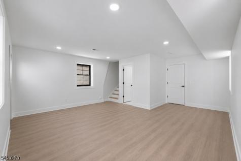 749 S 11th Street Newark NJ 07103