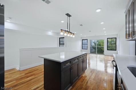 749 S 11th Street Newark NJ 07103