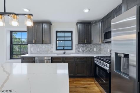 749 S 11th Street Newark NJ 07103
