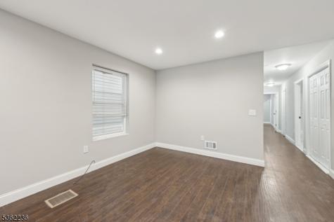 253 N 4th Street Paterson NJ 07522