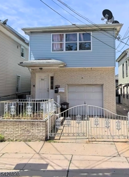 566 2ND Avenue Elizabeth NJ 07202