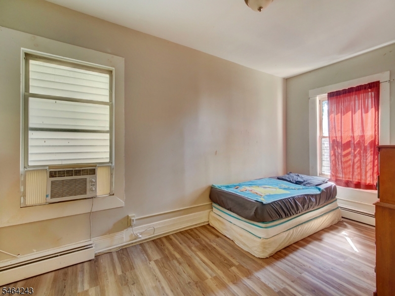 39 Hillman Street Paterson NJ 07522