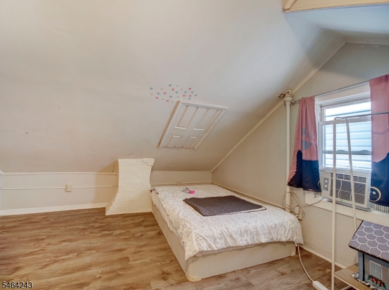 39 Hillman Street Paterson NJ 07522