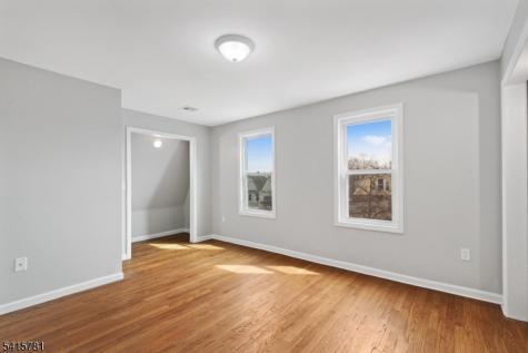 543 N Grove Street East Orange NJ 07017