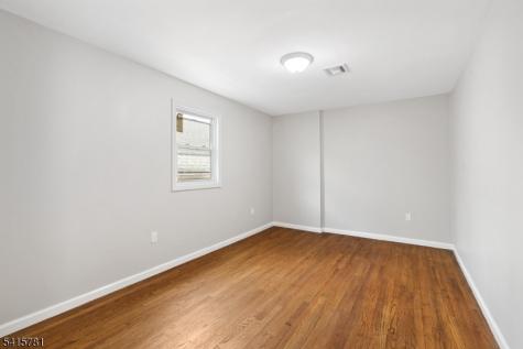543 N Grove Street East Orange NJ 07017