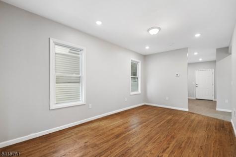 543 N Grove Street East Orange NJ 07017