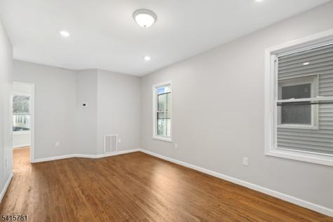 543 N Grove Street East Orange NJ 07017