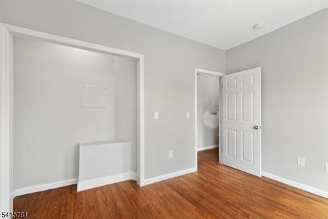 543 N Grove Street East Orange NJ 07017
