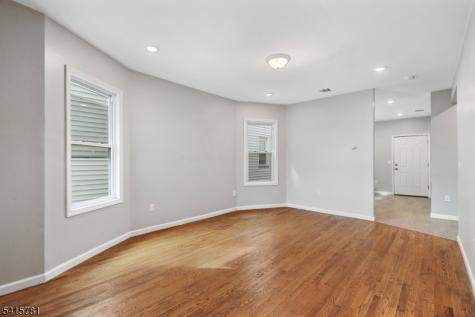 543 N Grove Street East Orange NJ 07017