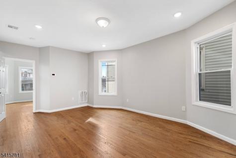 543 N Grove Street East Orange NJ 07017