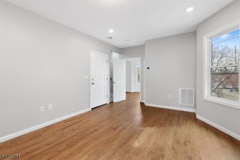543 N Grove Street East Orange NJ 07017