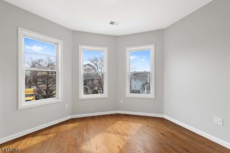 543 N Grove Street East Orange NJ 07017