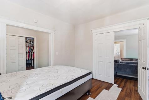 530 Norwood Street East Orange NJ 07018