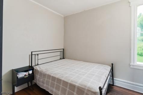 530 Norwood Street East Orange NJ 07018