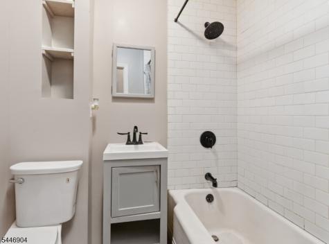 530 Norwood Street East Orange NJ 07018