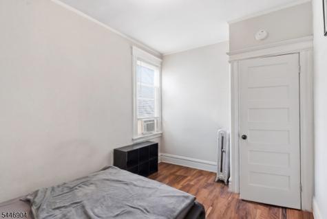 530 Norwood Street East Orange NJ 07018
