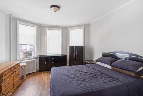 530 Norwood Street East Orange NJ 07018