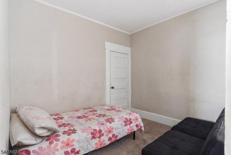 530 Norwood Street East Orange NJ 07018