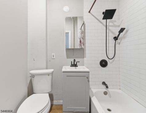 530 Norwood Street East Orange NJ 07018