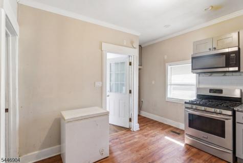 530 Norwood Street East Orange NJ 07018
