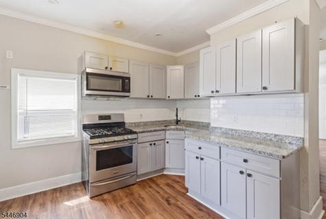 530 Norwood Street East Orange NJ 07018